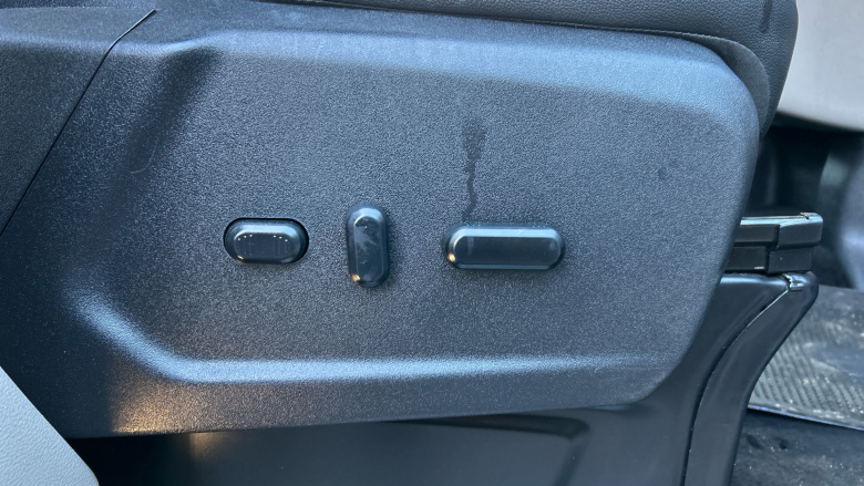 Ford Tourneo Custom Transit Custom Tourneo L2 Diesel Fwd 2.0 EcoBlue 150ps Low Roof 8 Seater Titanium